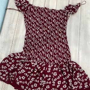 ZARA red dress of the sleeve